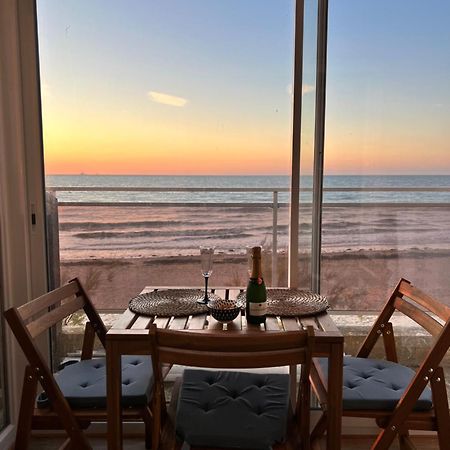 Mettons Les Voiles - Appt Vue Mer Avec Loggia Bernieres-sur-Mer Bagian luar foto