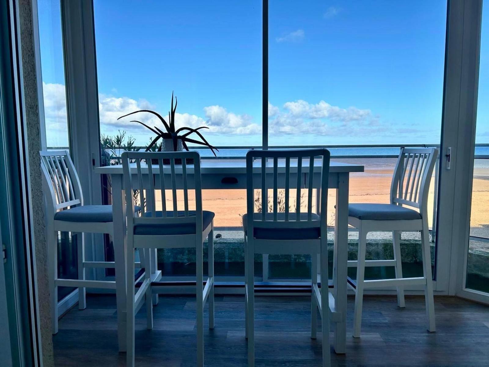 Mettons Les Voiles - Appt Vue Mer Avec Loggia Bernieres-sur-Mer Bagian luar foto